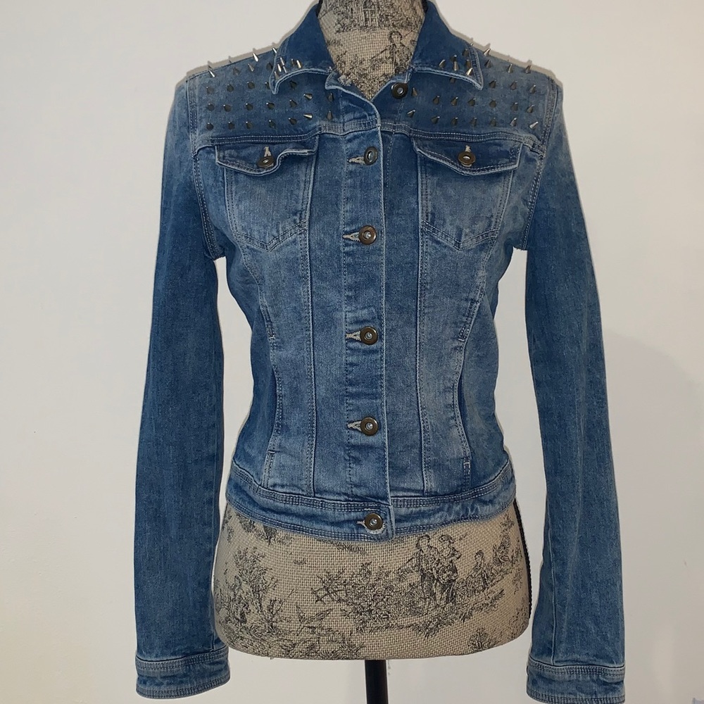 Bershka women’s denim jacket